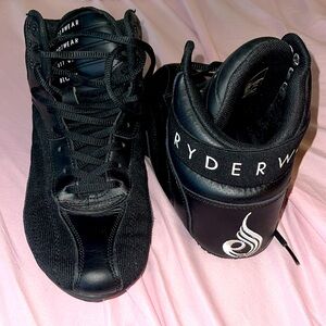 Ryderwear footwear for gym black color